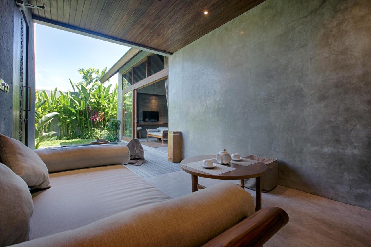 Taman Dharmawangsa Suites 누사두아 외부 사진