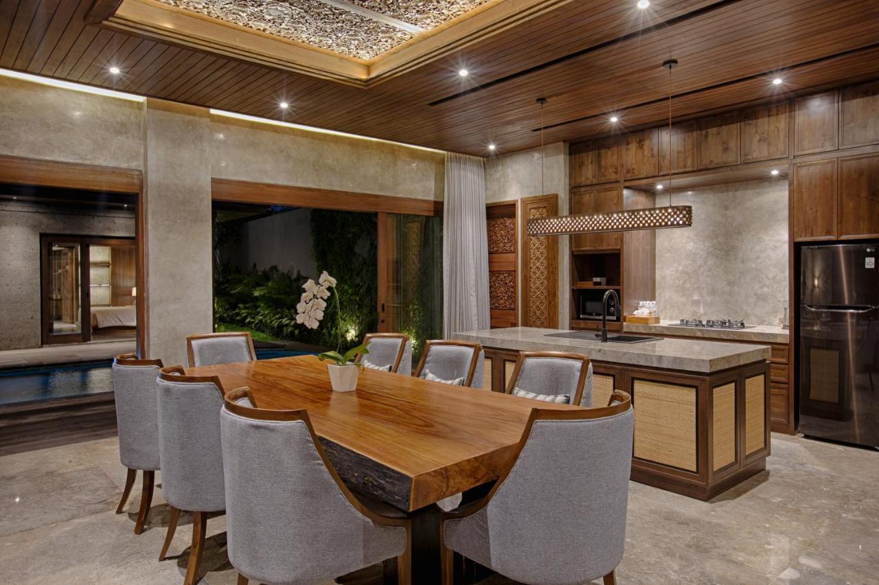 Taman Dharmawangsa Suites 누사두아 외부 사진